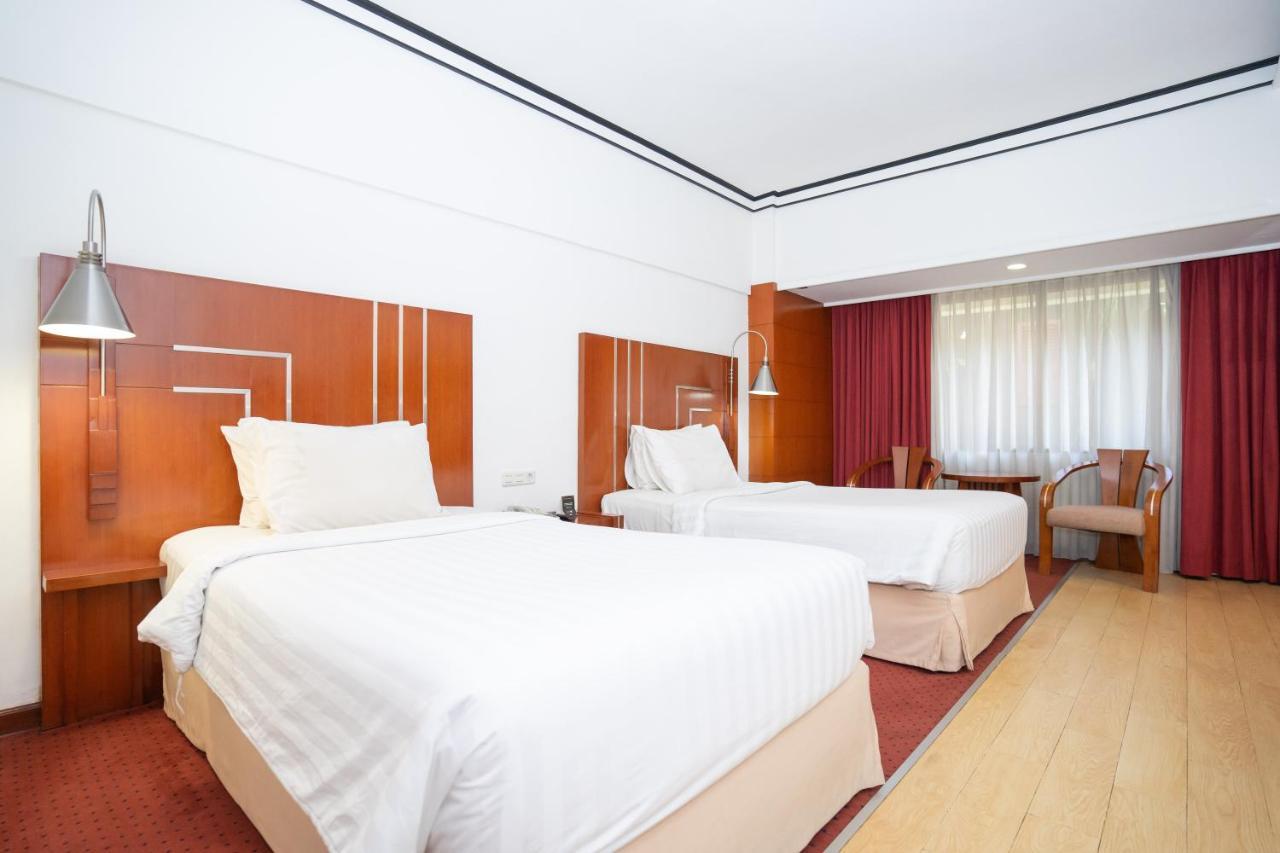 Hotel Savoy Homann Bandung Exterior foto